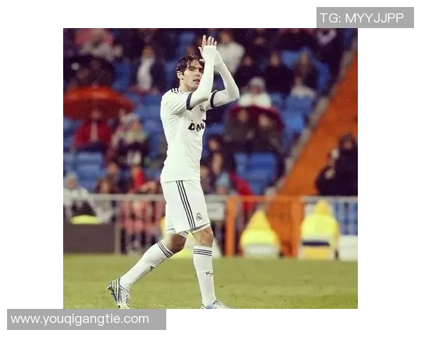 足球明星卡卡曾效力于哪些球队及其职业生涯的辉煌历程分析