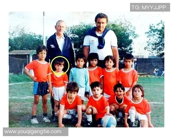 17岁结婚的足球明星背后的故事与挑战如何影响他的职业生涯与家庭生活